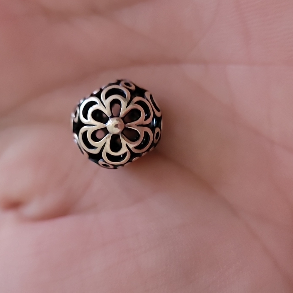 PANDORA Floral Charm